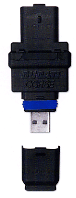 DDA（Ducati Data Analysis）は車両のデーターを取得し、USBでPCに送信します。4MBのメモリーと付属のソフトでラップタイム、スピード、回転数、走行距離、気温、などの情報を分析及び調整する事ができます。　　848／1098／1198、HYM [28620401a]